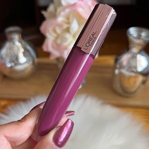 L’Oreal Paris Glow Paradise Lip Balm-in-Gloss Color 110